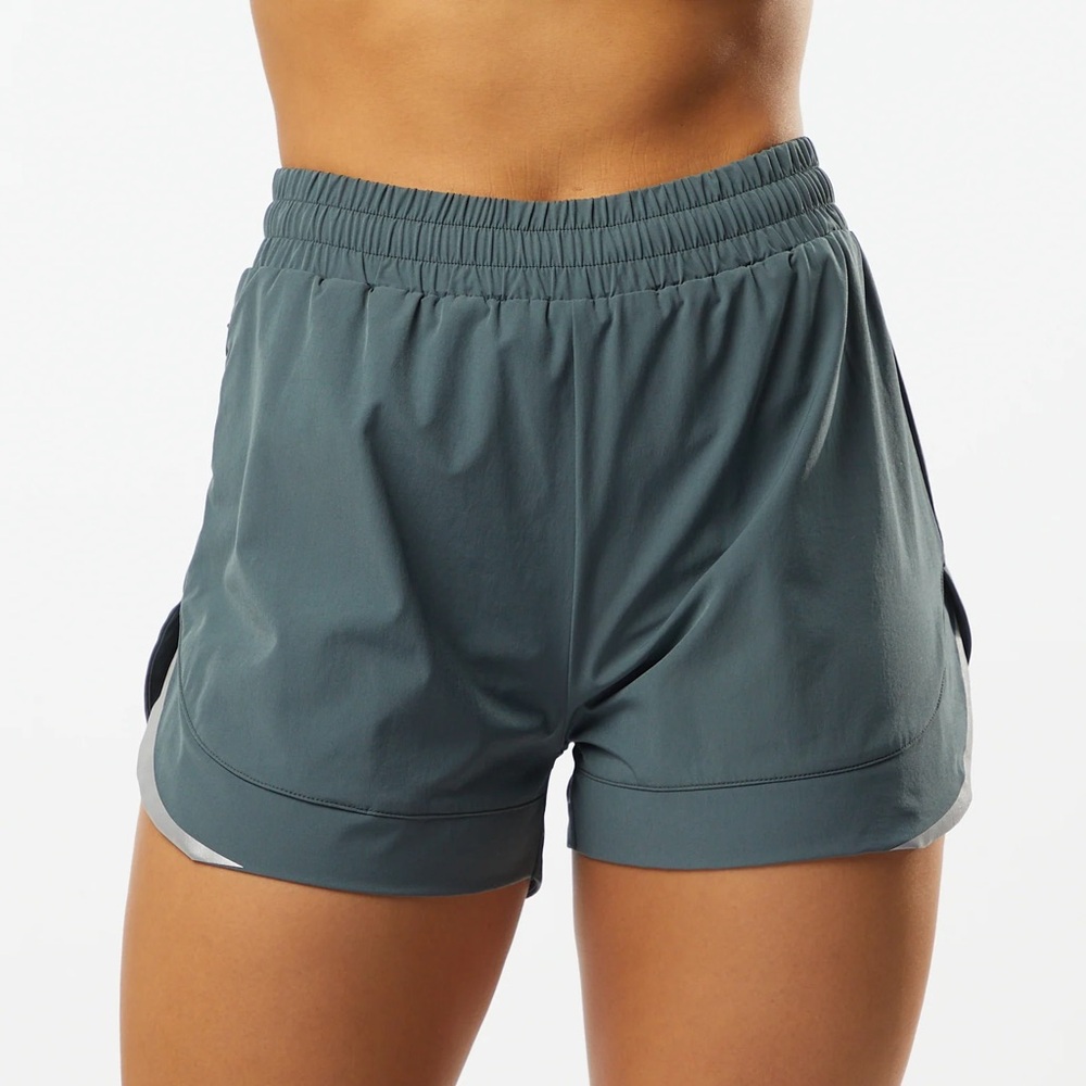 Alphalete Stride Shorts 3"